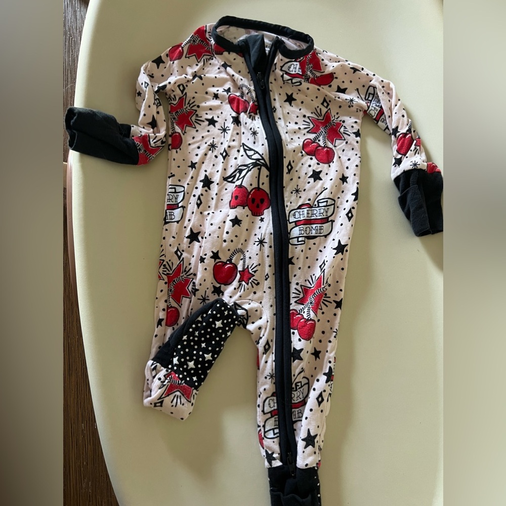 Little legends zipper sleeper